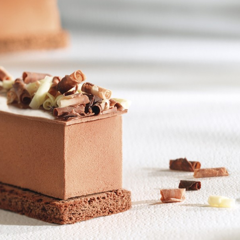 Шоколадная масса белая легкоплавкие диски Chocovic Benito CHW-U25CHVC-25B 5кг./уп.