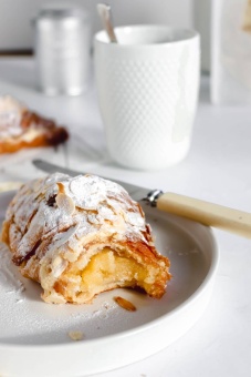 Начинка готовая термостабильная с миндалем "АМАНДЕЛЬ" (13кг)